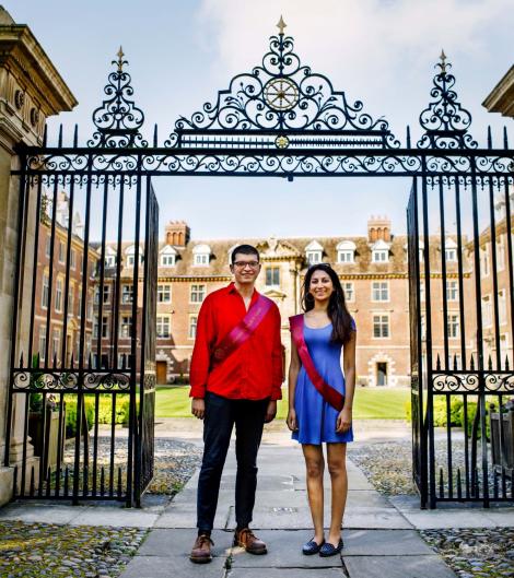 St Catharine's student ambassadors welcome open day visitors at the College gates