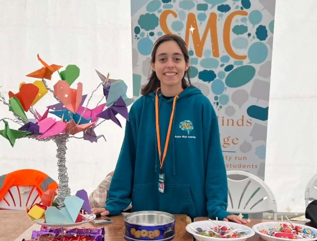 Beatriz Vasconcelos de Sousa at the Student Minds Cambridge stand at the 2022 Freshers' Fair